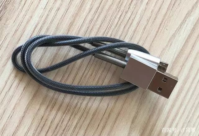 电子烟RELX悦刻使用体验_RELX悦刻雾化电子烟评测_悦刻电子烟