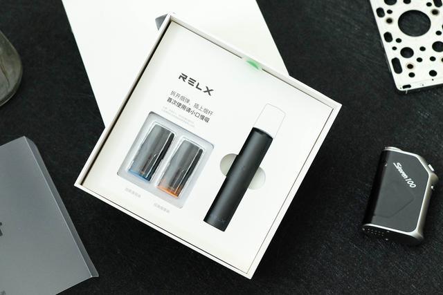 悦刻电子烟_RELX悦刻换弹雾化烟评测_电子烟替代香烟