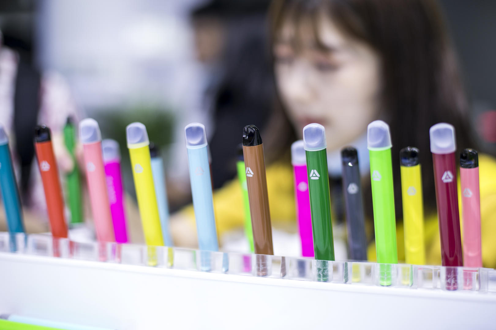 电子烟国标全面实施时间_电子烟水果味禁售影响_悦刻电子烟